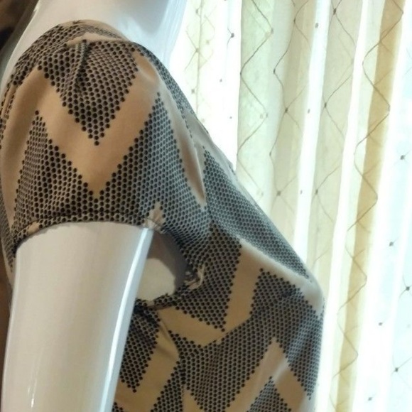 ❤️Chevron Shift Mini Dress. V Back Super Comfy - Picture 6 of 7